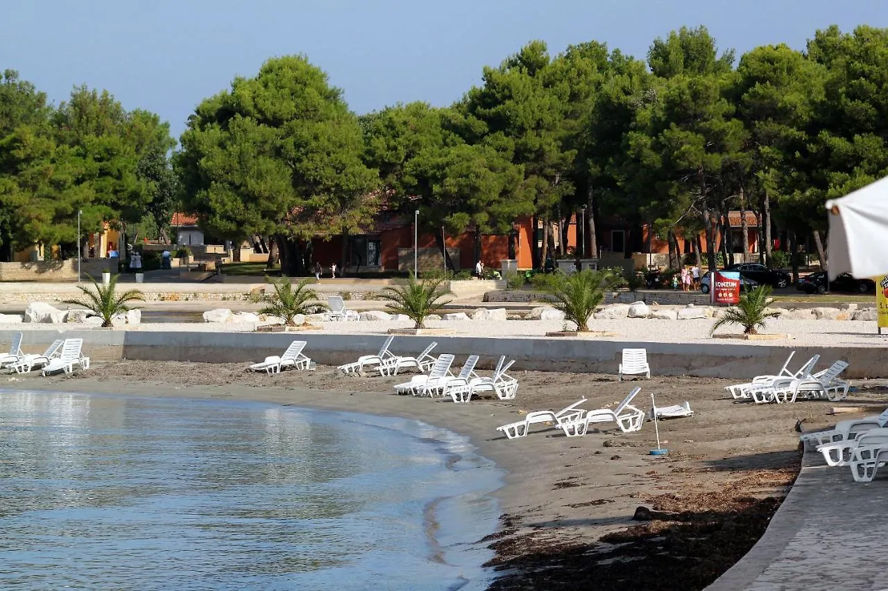 Apartments With A Parking Space Umag - 19776